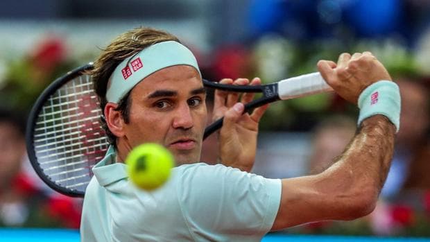 Federer tuvo dos match points, no los aprovechó y cayó ante Thiem en los cuartos de final del Masters 1000 de Madrid