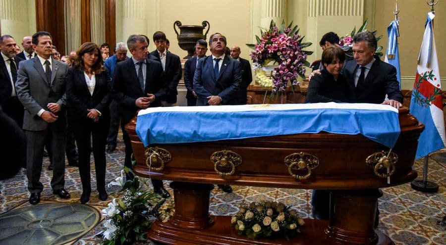 Despidieron los restos del diputado Héctor Olivares en el Congreso