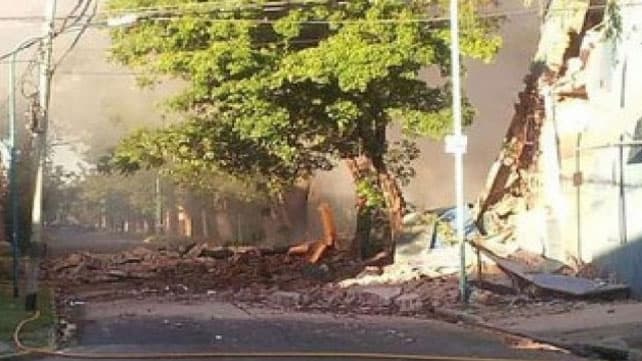 Dos incendios causaron muertes y un derrumbe