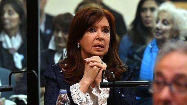 El juicio contra Cristina Kirchner y ex funcionarios de su gobierno pasó a un cuarto intermedio