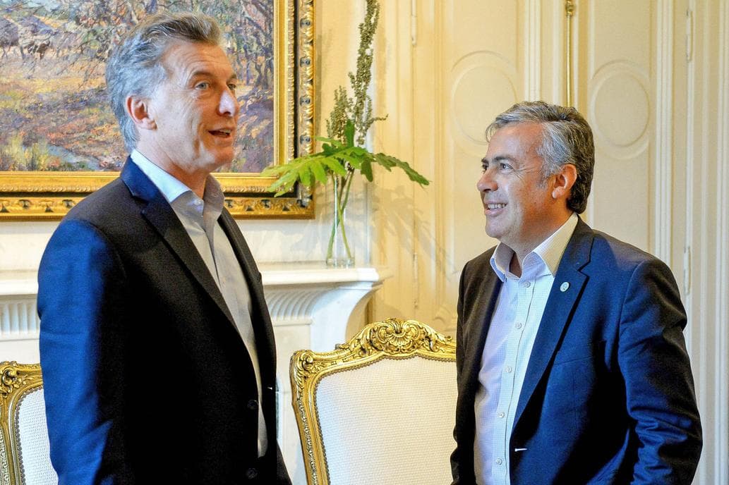 Revuelo en la UCR por el documento desafiante que impulsa Cornejo