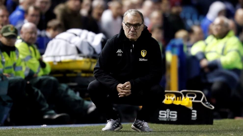 Marcelo Bielsa sigue en Leeds United: el original anuncio como si fuese un nuevo Papa
