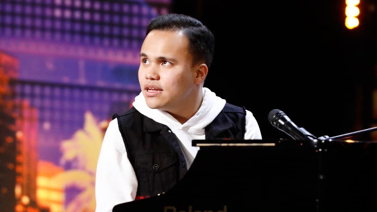 Así fue la asombrosa actuación de un concursante ciego y autista en «America’s Got Talent» que da la vuelta al mundo