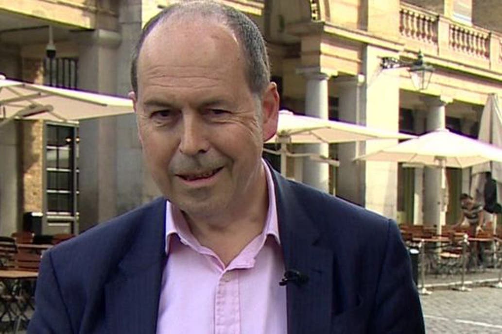 Parkinson: el periodista de la BBC que descubrió que tenía esta enfermedad tras mostrar síntomas en una transmisión en vivo