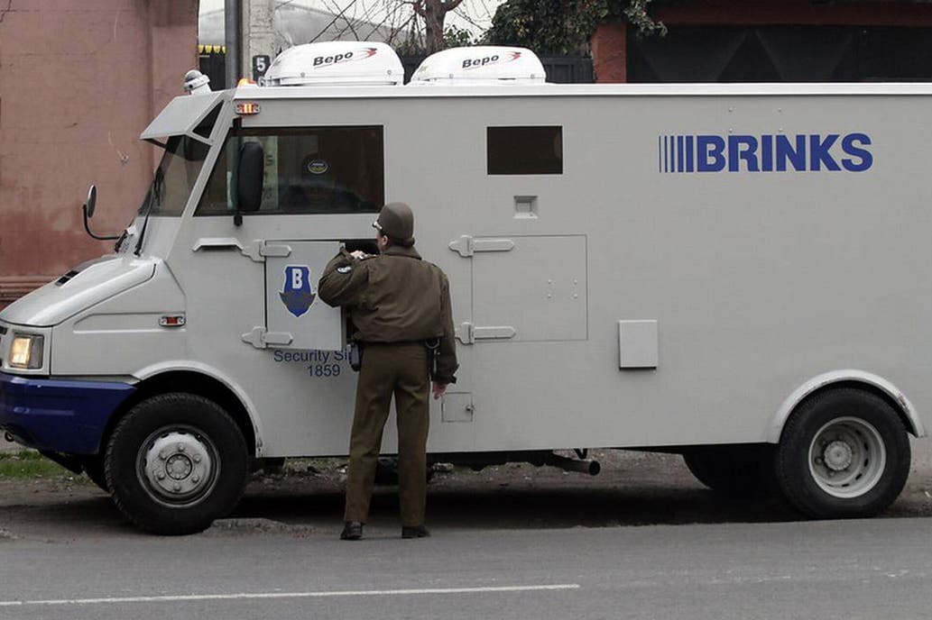 Asalto comando a un camión de caudales en un hipermercado de Avellaneda