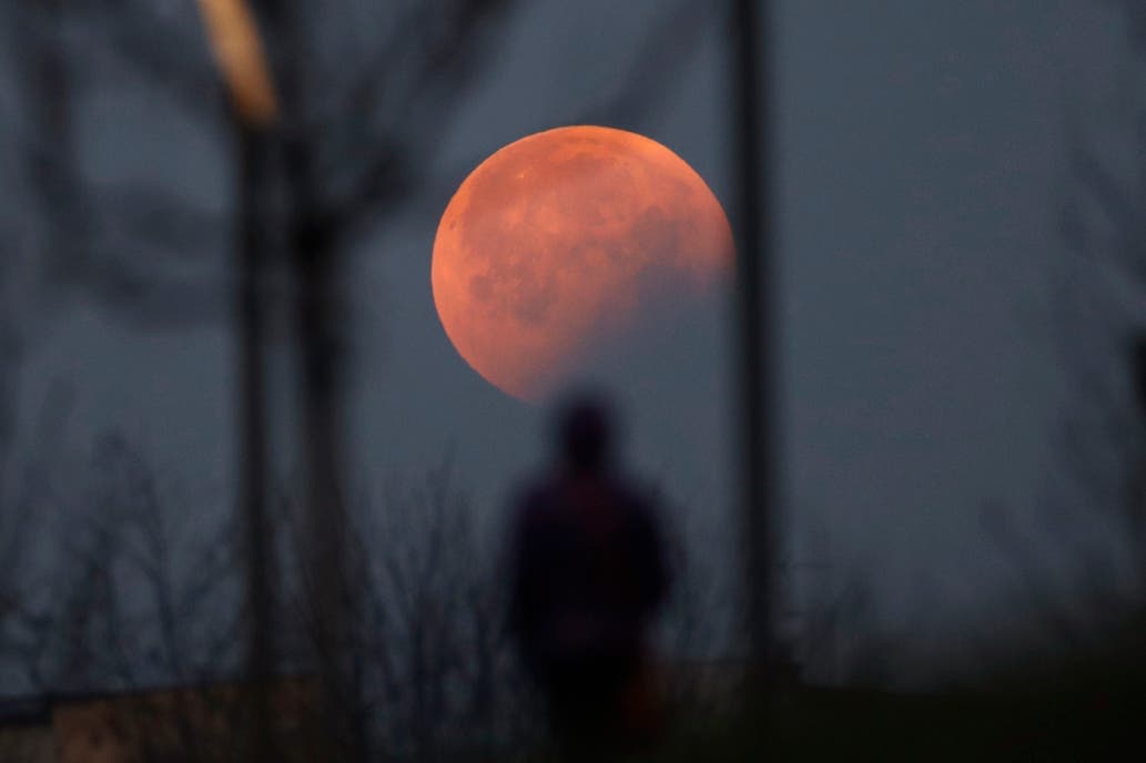Un eclipse de luna se podrá disfrutar hoy desde Córdoba y otros puntos del país