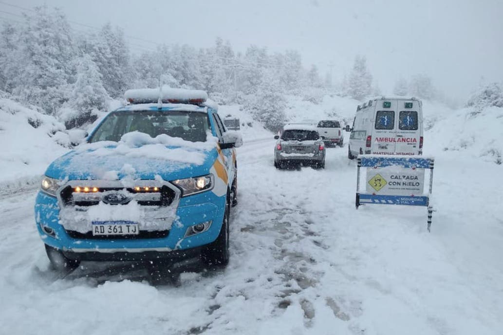 Tras el temporal, rige otra alerta por nevadas en Chubut, Neuquén y Río Negro