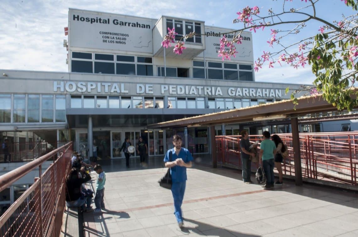 El Hospital Garrahan trasplantó a una beba y transmitió la operación en vivo para capacitar a cirujanos de Latinoamérica