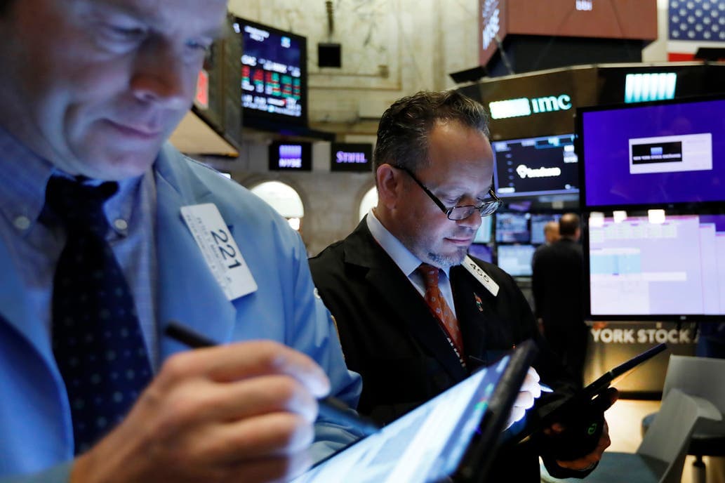 Mercados: los bonos caen 15% y las acciones se desploman hasta 35% ante de la apertura