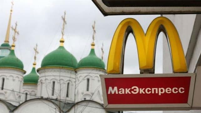 Reabre el histórico McDonald's de Moscú tras una clausura impuesta por el gobierno