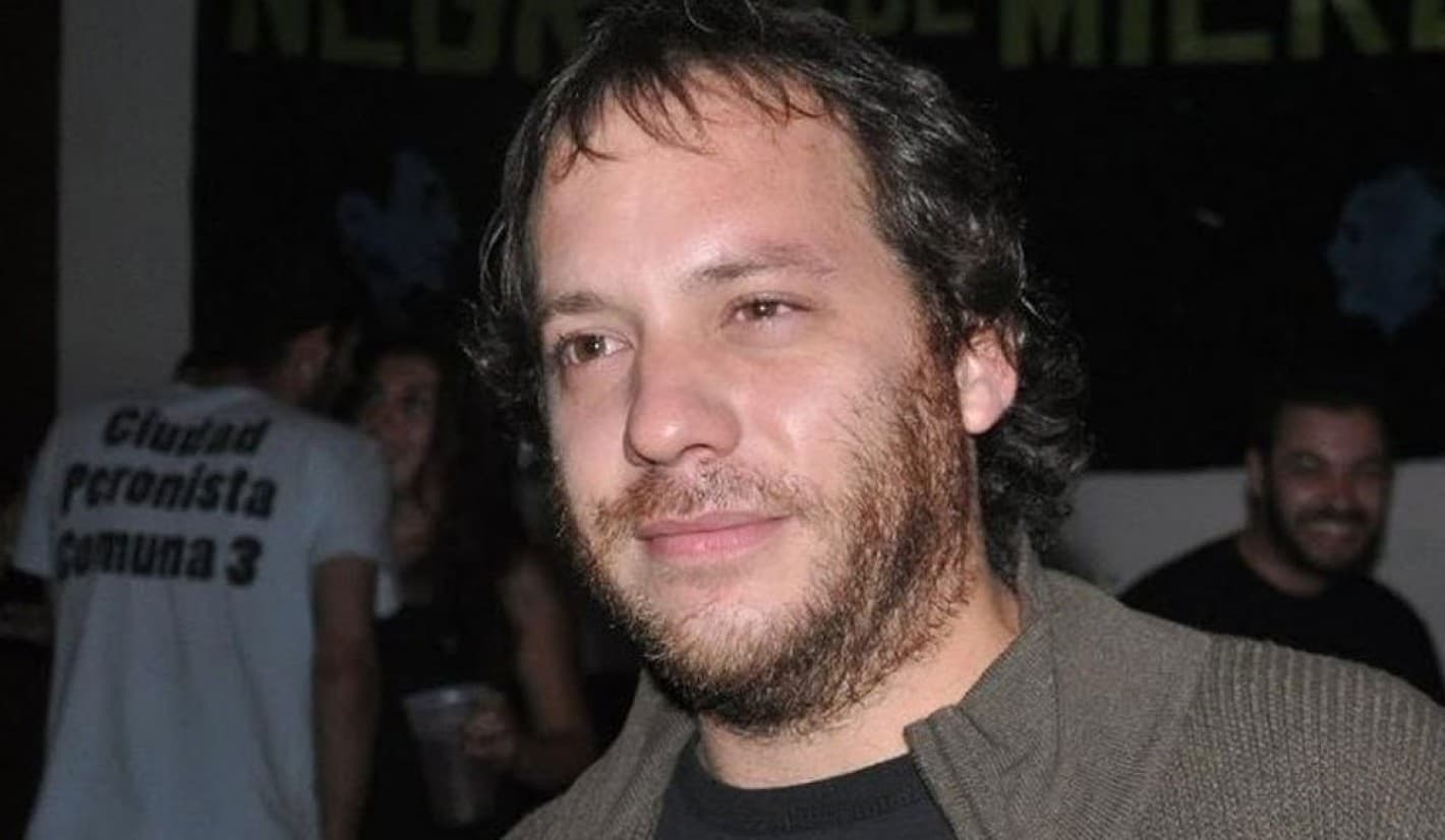 El periodista Lucas Carrasco fue condenado a 9 años de cárcel por violación y ordenaron su detención