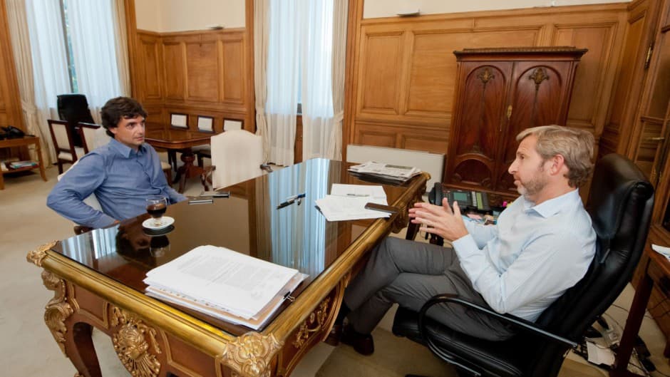 Macri envía a Lacunza y Frigerio a Washington para explicar la política económica y tranquilizar al FMI y el BID