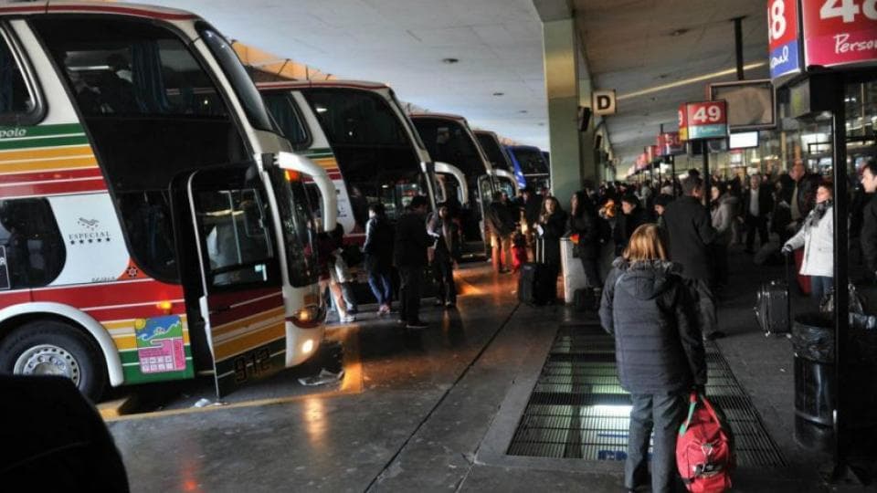 Amenazan con reducir servicios de larga distancia