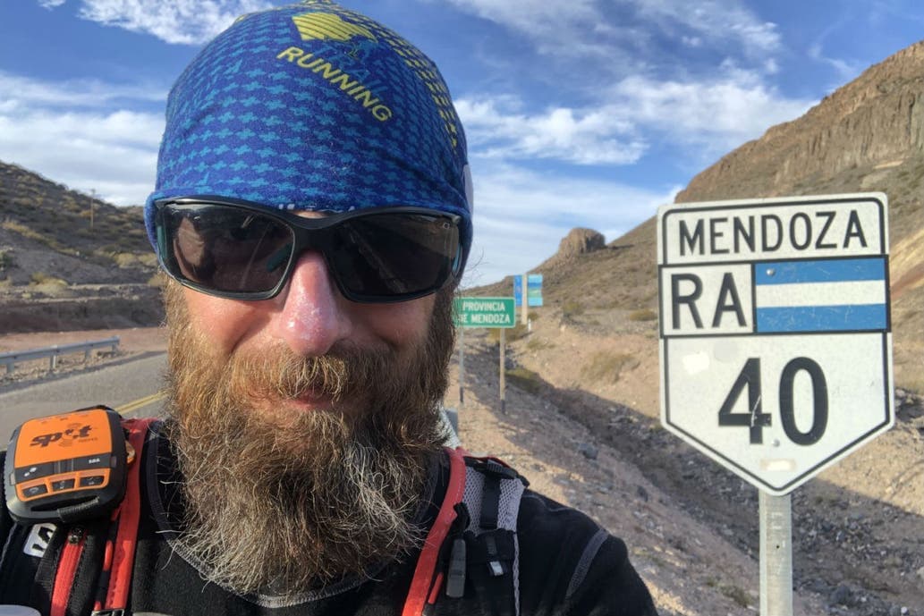 Se largó a correr de Ushuaia a Alaska por una buena causa, pero no todo salió como esperaba