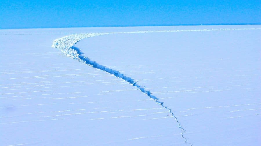 Un iceberg, siete veces el tamaño de la Ciudad de Buenos Aires, se desprende de la Antártida