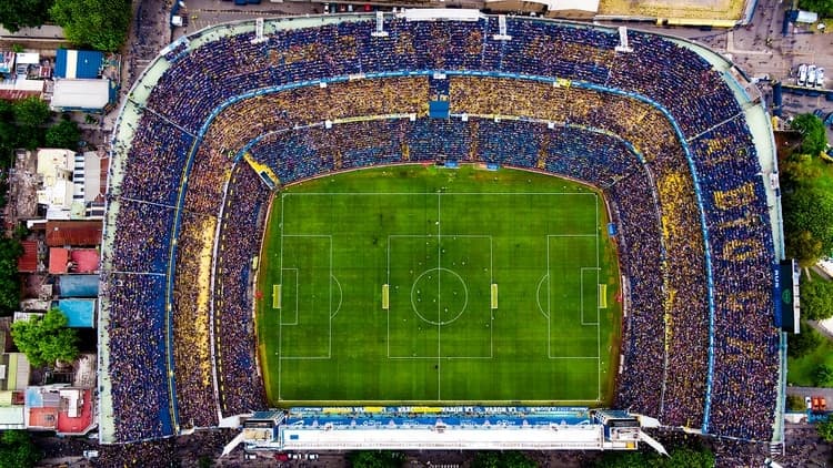 Pese a las consultas informales para cambiar la fecha, desde Conmebol ratifican que el Boca-River se jugará el 22 de octubre