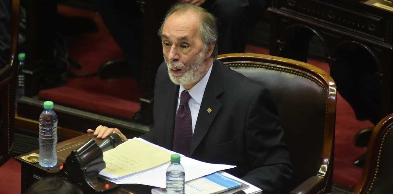 Un diputado oficialista pide recortar fondos de la Corte y dárselos a la Justicia