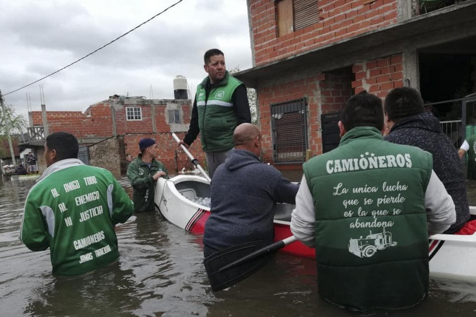 Más de 3000 evacuados