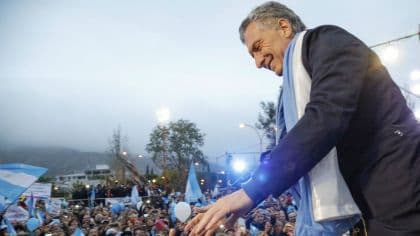 Macri, en campaña, apela al pacifismo: «Vamos a prohibir las armas de guerra»