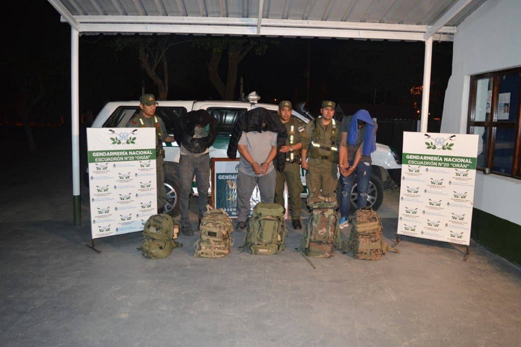 Circulaban con 100 kilos de marihuana y embistieron un control de la Gendarmería Nacional