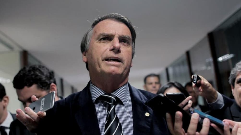 Denunciaron a Bolsonaro por «incitación al genocidio» de indígenas
