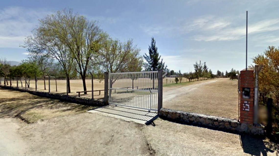 Asesinaron a golpes a una chica de 16 años en el baño de una cancha de fútbol de Salta