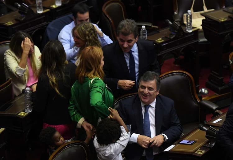 Los diputados opositores no votarán la emergencia económica hasta conocer la letra chica de la iniciativa clave de Alberto Fernández