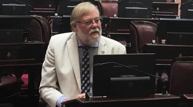 Violento robo a un diplomático en la Plata: «me maniataron, tengo todo lastimado»