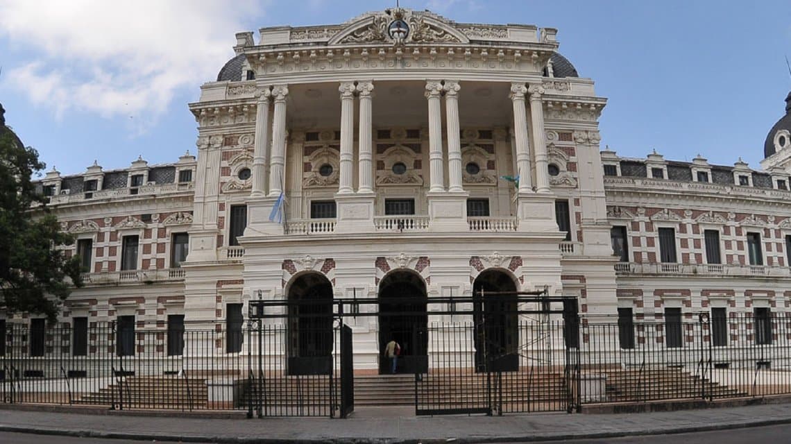 Oficializaron el asueto para el lunes 30 en la provincia de Buenos Aires