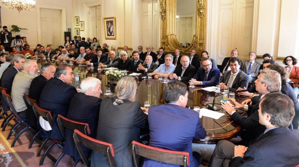 Pacto social: se firmó el «Compromiso argentino por el desarrollo y la solidaridad»