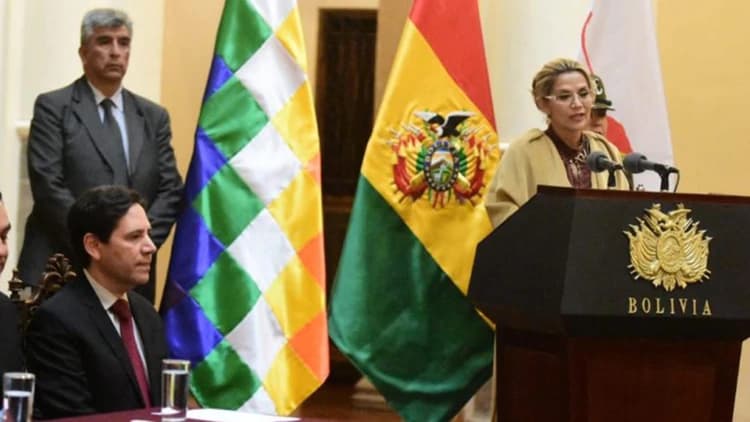 México rechaza entregar a los funcionarios de Morales asilados en su embajada en Bolivia