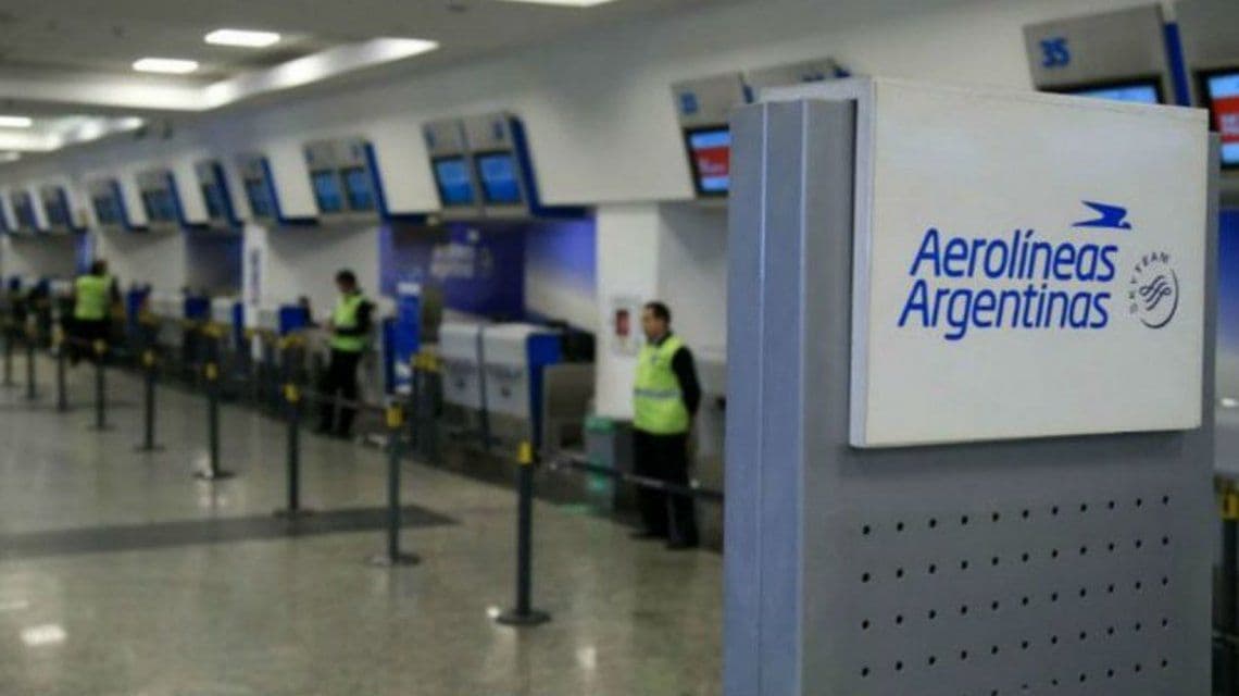 Oficial: los vuelos de Aerolíneas Argentinas pagarán el impuesto del 30%