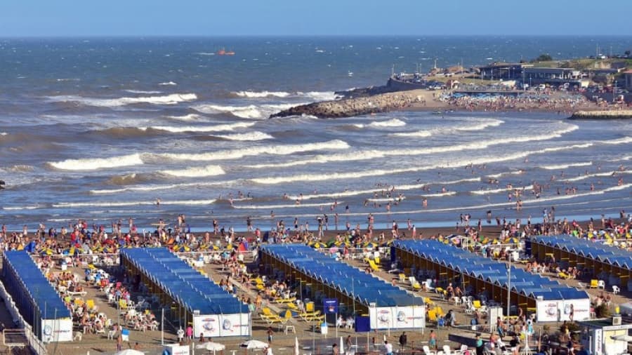12 mil policías vigilarán las playas durante el verano