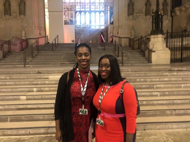 Escándalo en el Parlamento británico: tratan de sirvientas a diputadas negras