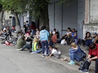 En pleno recambio turístico continúa bloqueada la terminal de Mar del Plata