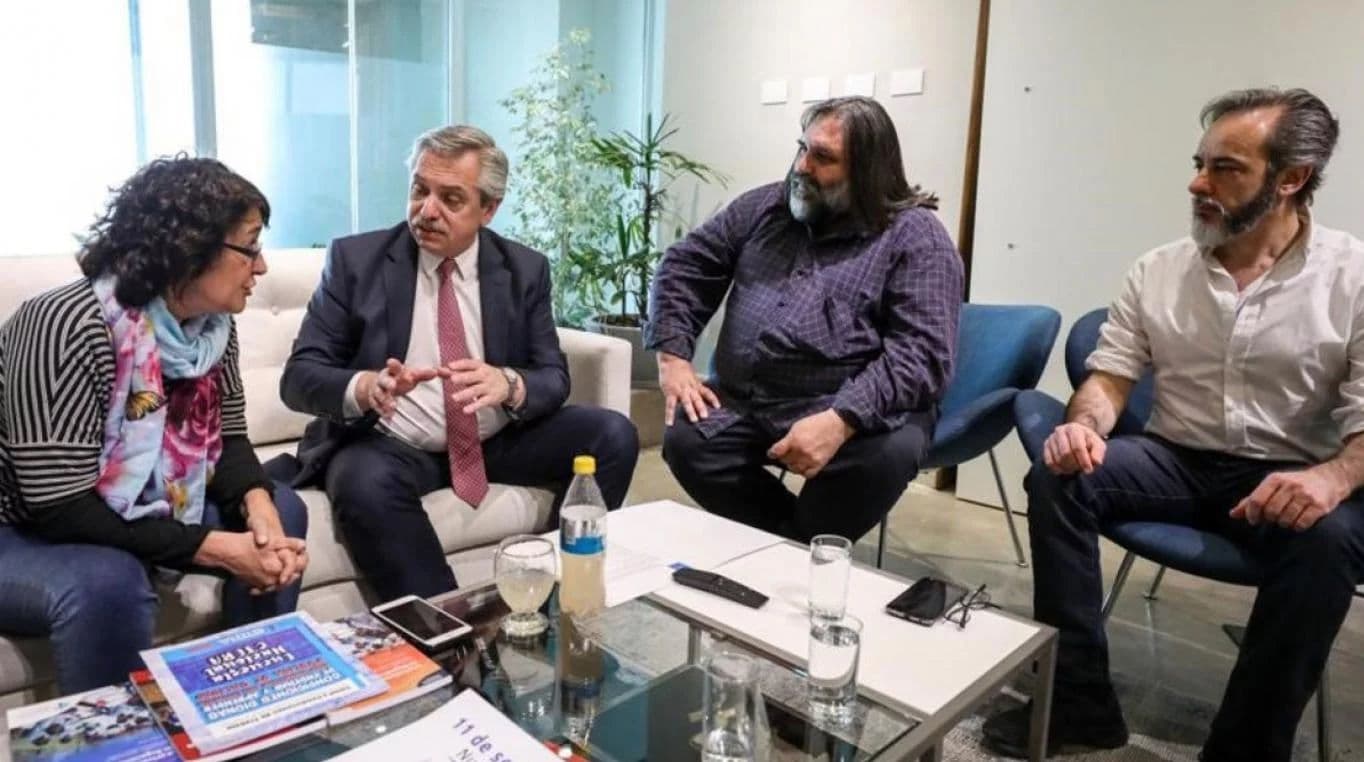 El Gobierno restableció la paritaria nacional docente y llamó a los sindicatos a una reunión