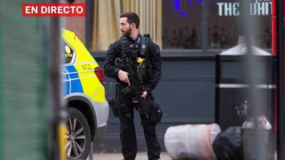Dos personas fueron apuñaladas en un «incidente terrorista» en Londres