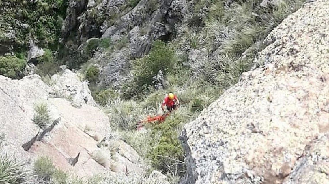 Especialistas buscan determinar si el cuerpo hallado en el Valle de Punilla es de la turista desaparecida