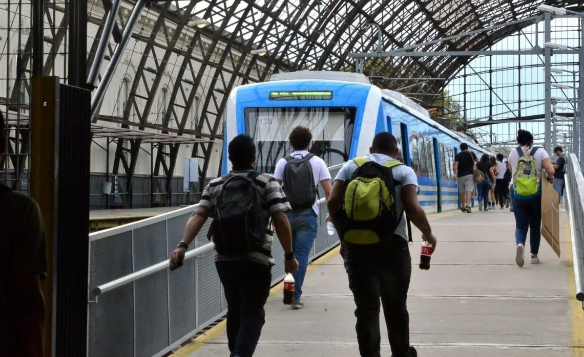 Así funcionan a partir de hoy los trenes, subtes y colectivos por el Coronavirus