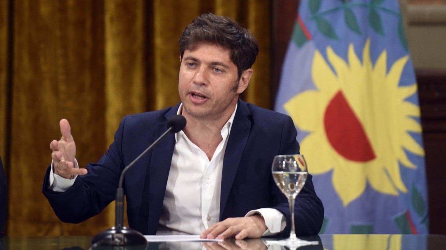 La Provincia prohíbe a las empresas los cortes luz y de agua por falta de pago
