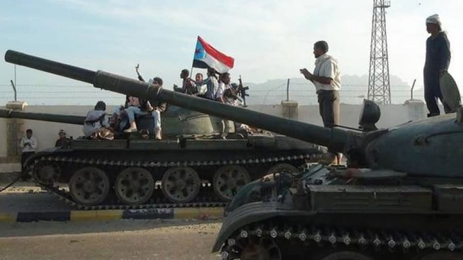 Bombardean el palacio presidencial en Yemen