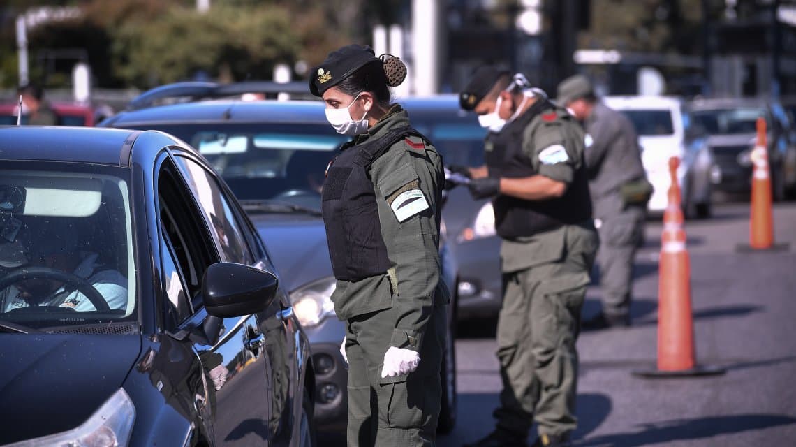 Casi 33 mil detenidos, demorados o notificados por violar la cuarentena en Argentina