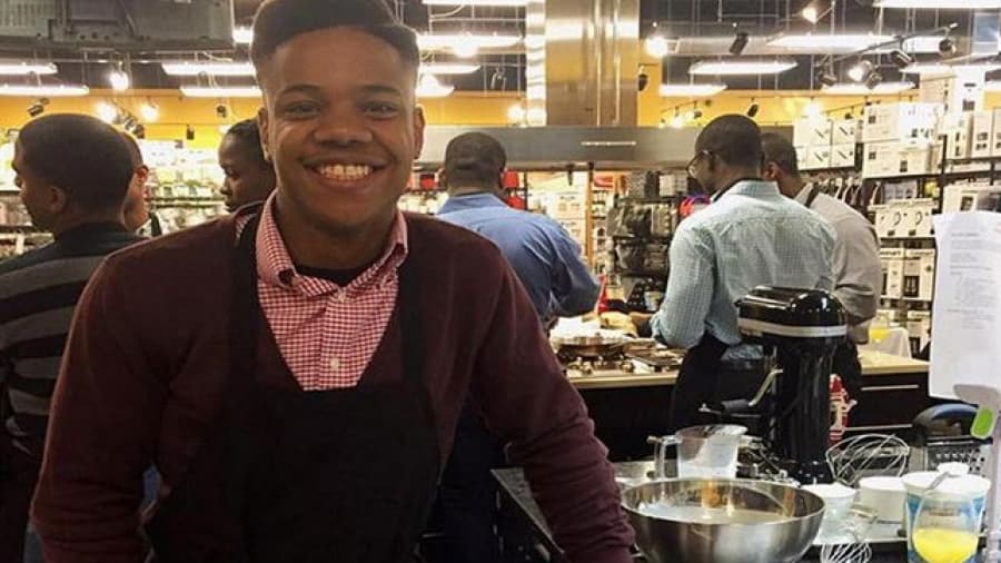 Un estudiante negro fue brutalmente agredido por la policía en Virginia