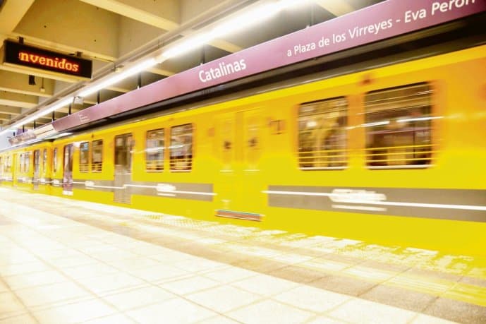 Coronavirus: confirmaron el primer caso de un trabajador del subte y aislaron a seis empleados