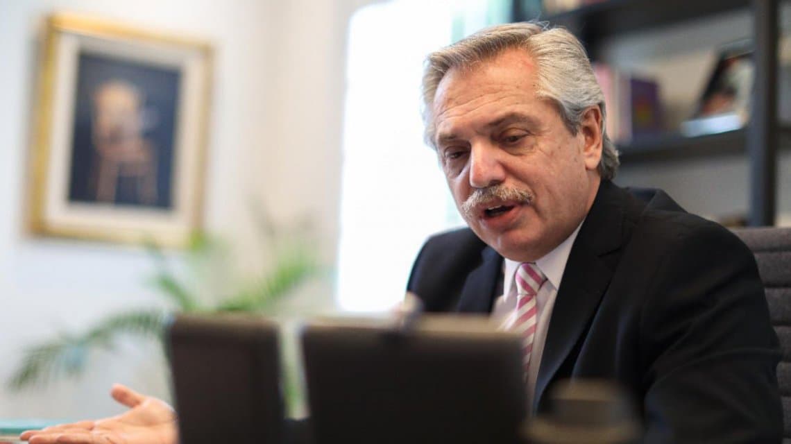 Alberto Fernádez mantuvo una charla telefónica con Sebastián Piñera