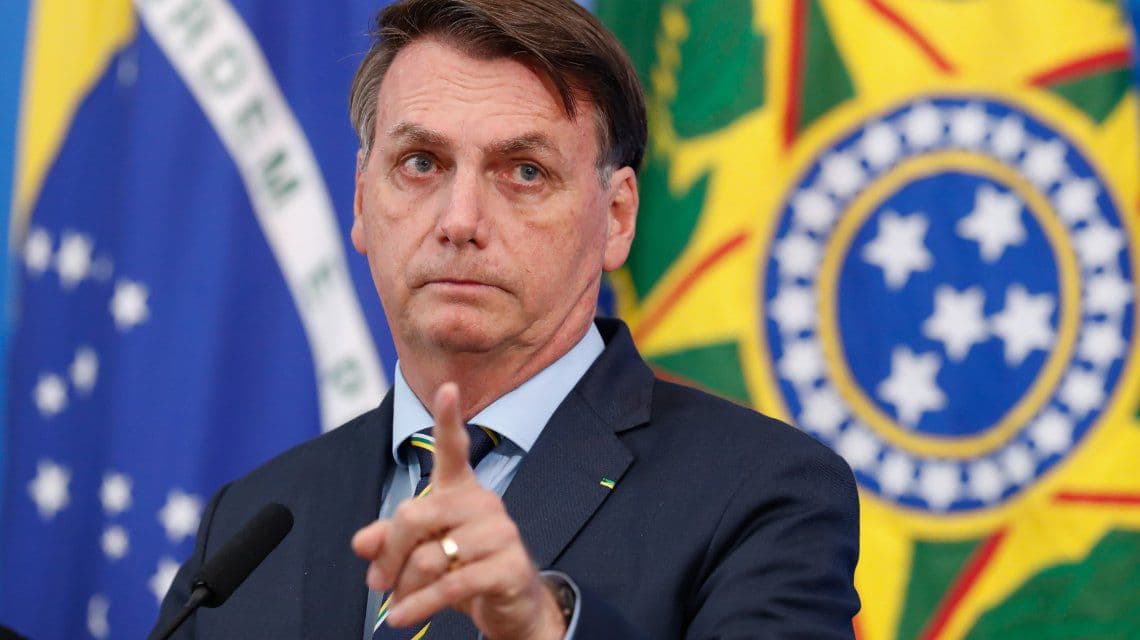 Coronavirus: en plan provocador, Bolsonaro asegura que hará un asado para 30 personas
