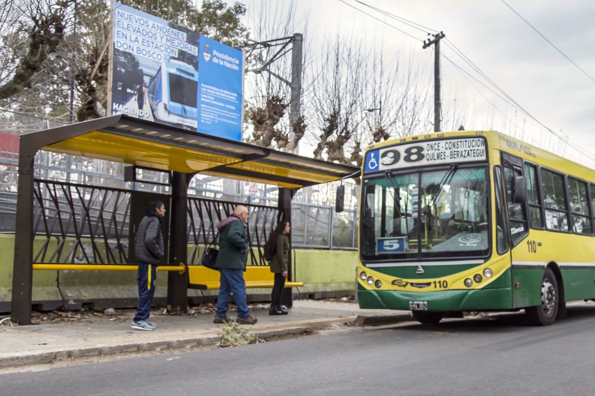 A partir de hoy, colectivos y subtes vuelven a circular con sus frecuencias habituales