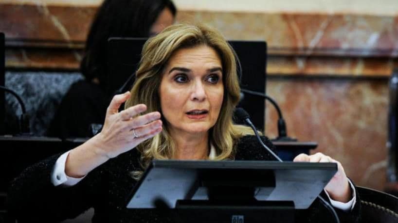 La senadora Elías de Pérez se refirió al irónico cruce que mantuvo con Cristina Fernández