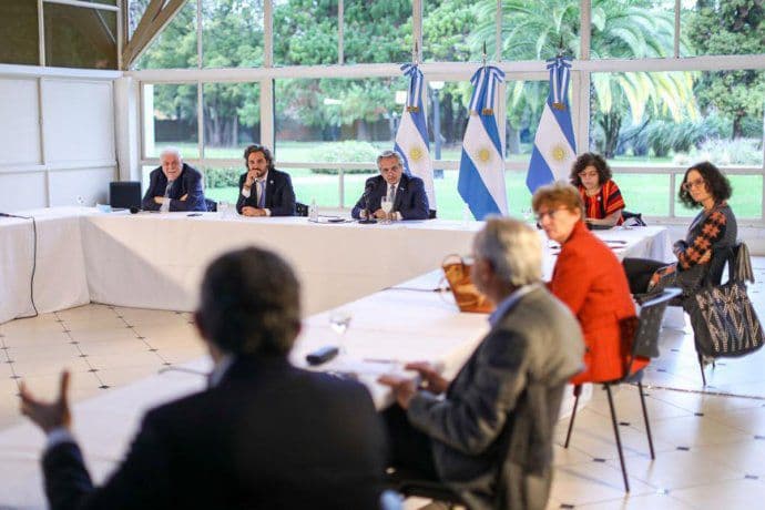Alberto Fernández analizó con expertos la extensión de la cuarentena hasta el 8 de junio