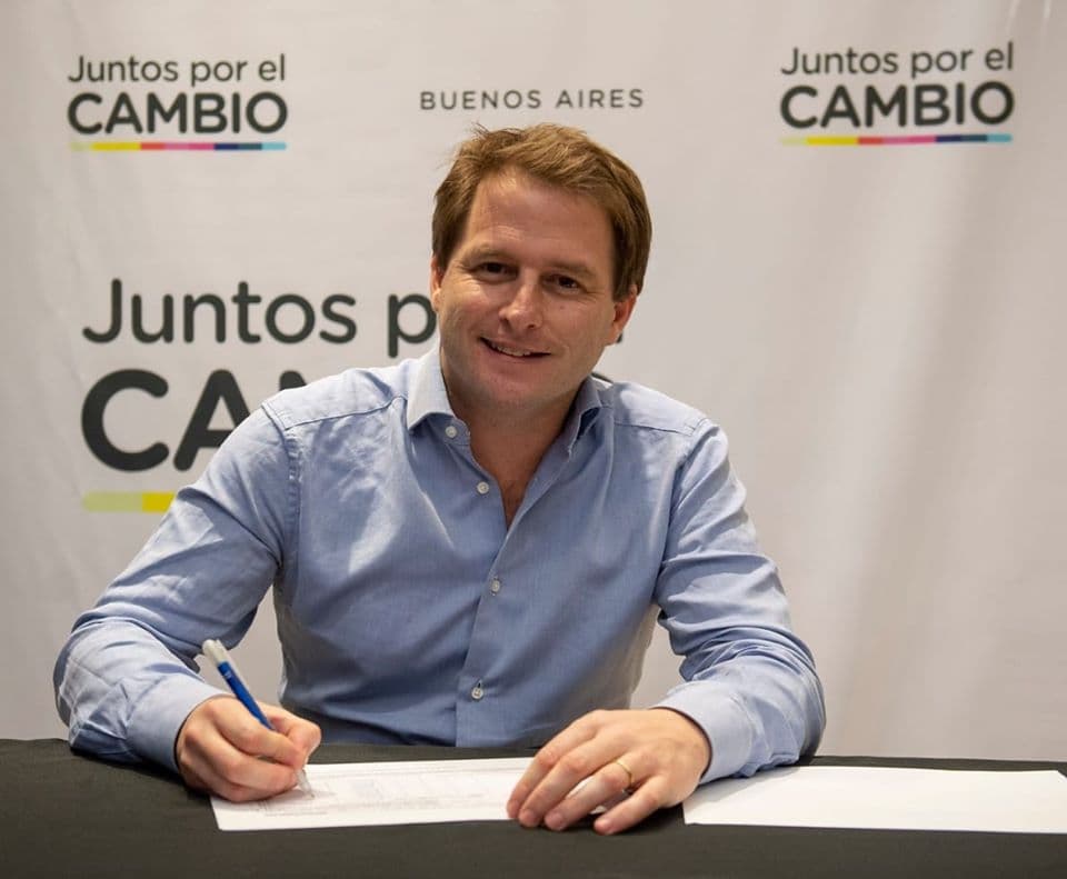 El diputado Alex Campbell dio positivo por coronavirus
